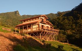 Vista Alegre Ecoaventuras, trilhas e cachoeiras